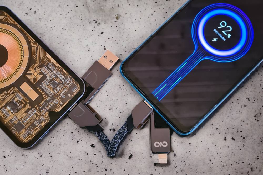 Ladekabel_spartahub_mit_powerbank