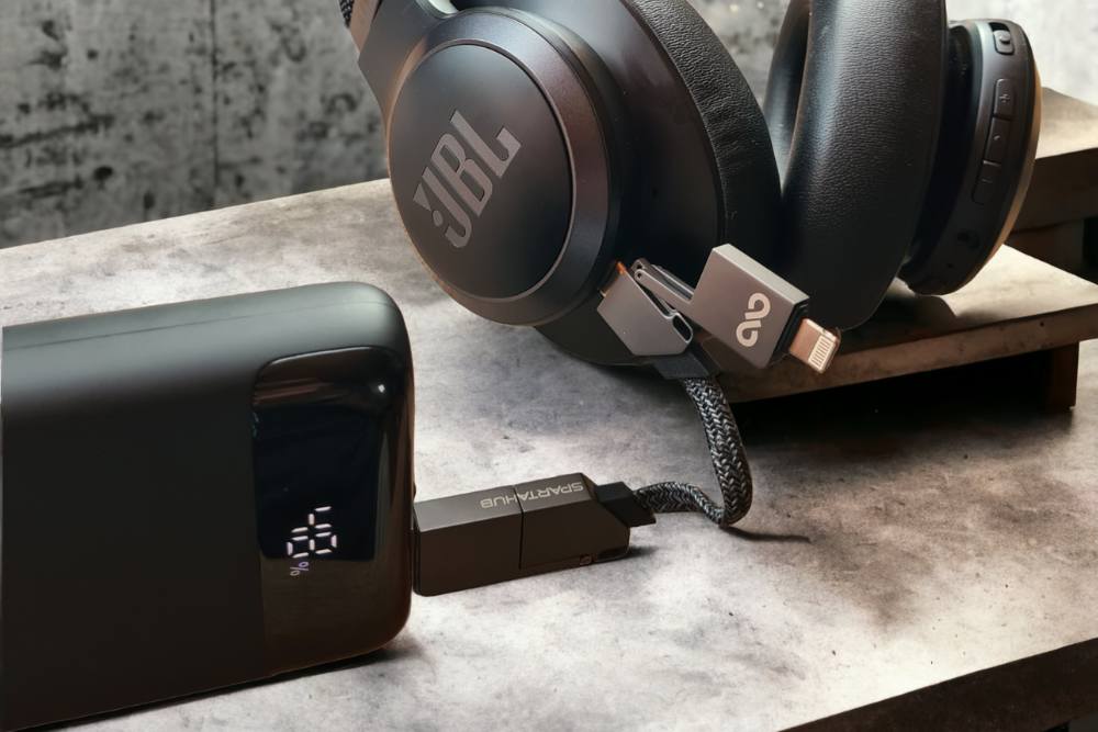 Kopfhörer_laden_mit_powerbank_spartahub