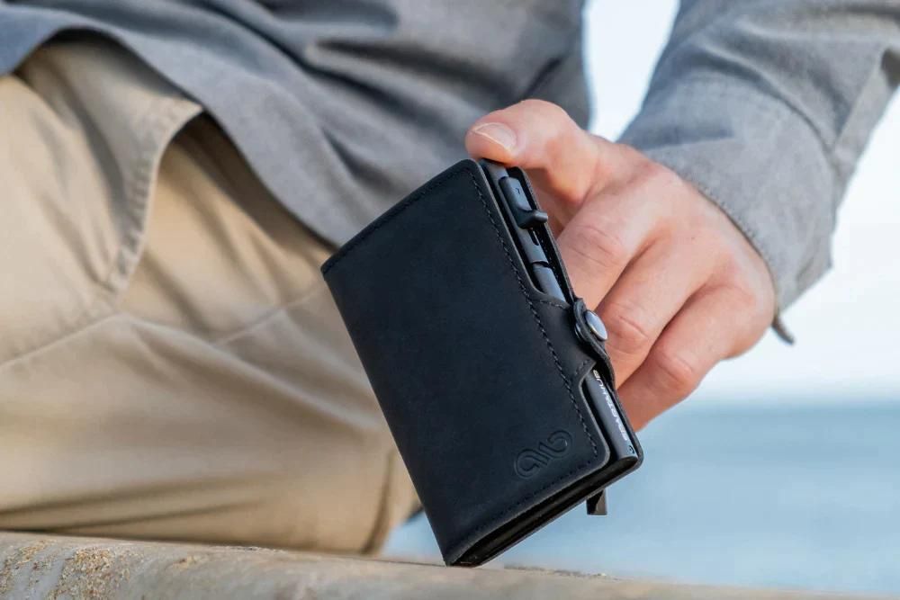 Smart Wallet schwarz